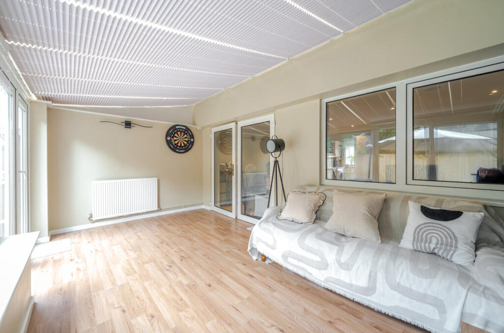 1323740-12-686e50...