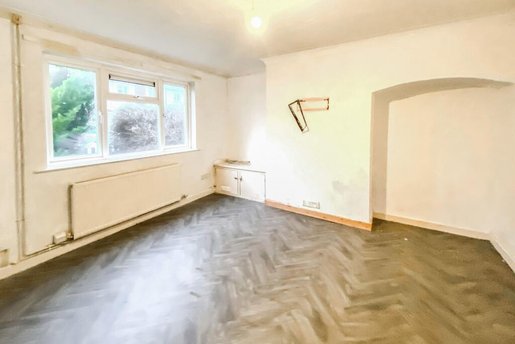 55 Downing Street, Chippenham, Wiltshire, SN14 0AA