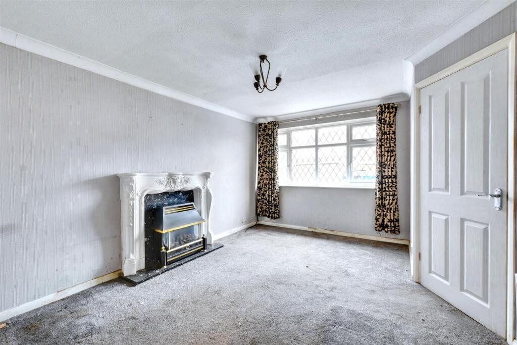 Lounge/Sitting Room
