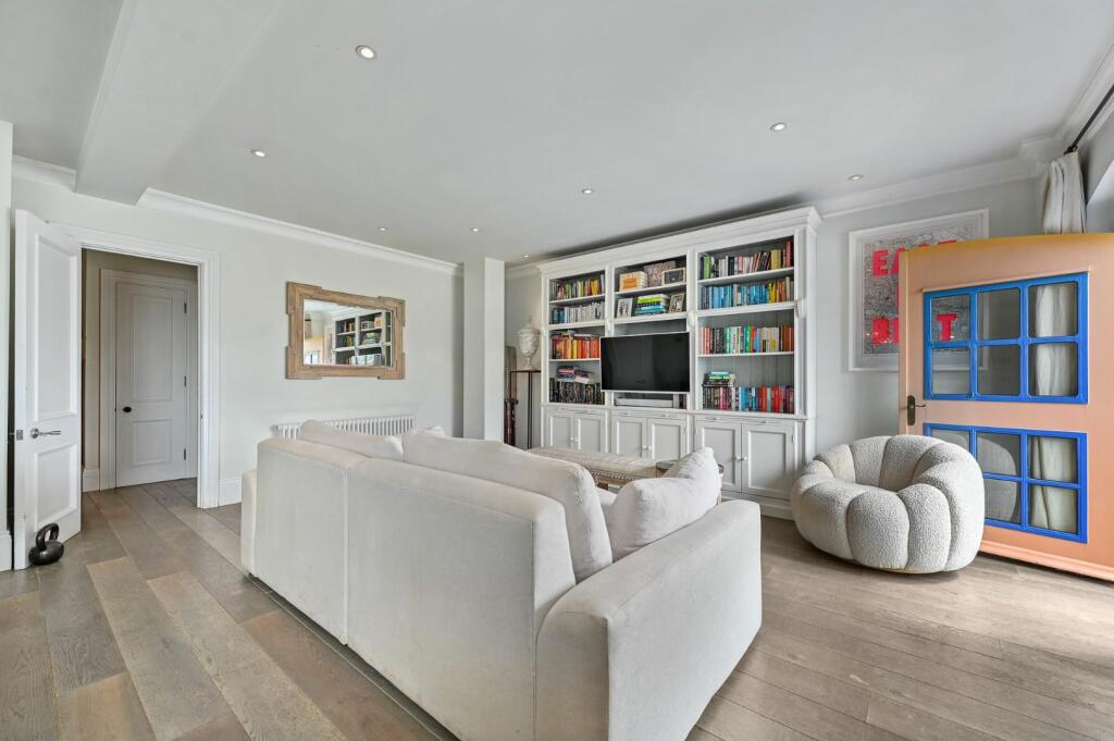 TEC - 19 Millers Wharf - ReceptionC3 (1).jpg