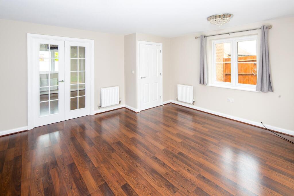 07-living room.jpg