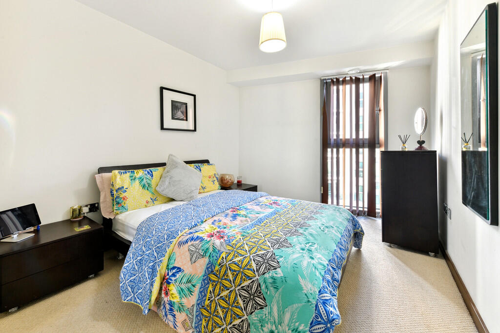 Vicentia Court, B...