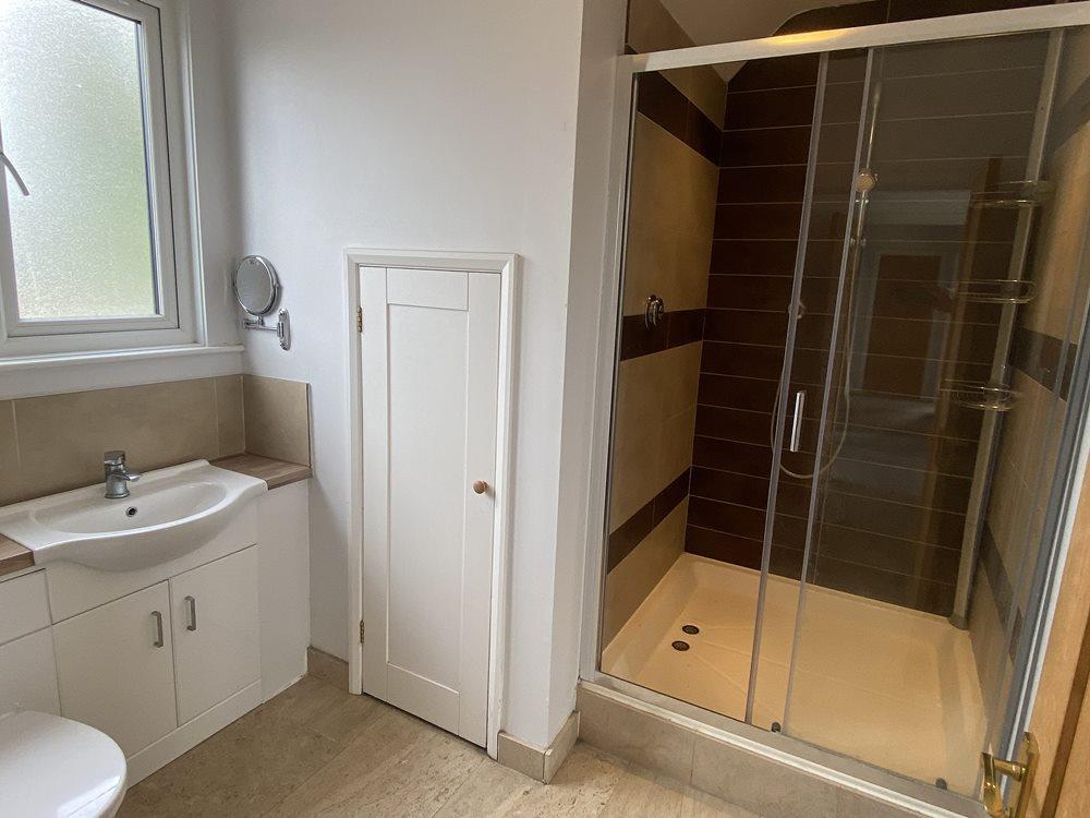 en suite.jpg