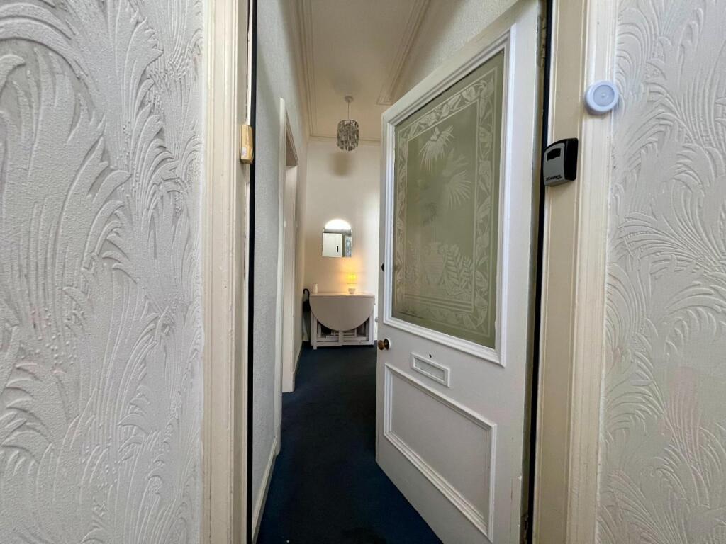 L-Shaped Hallway