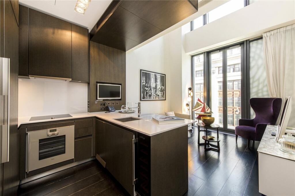 Living Roopm/Kitchen