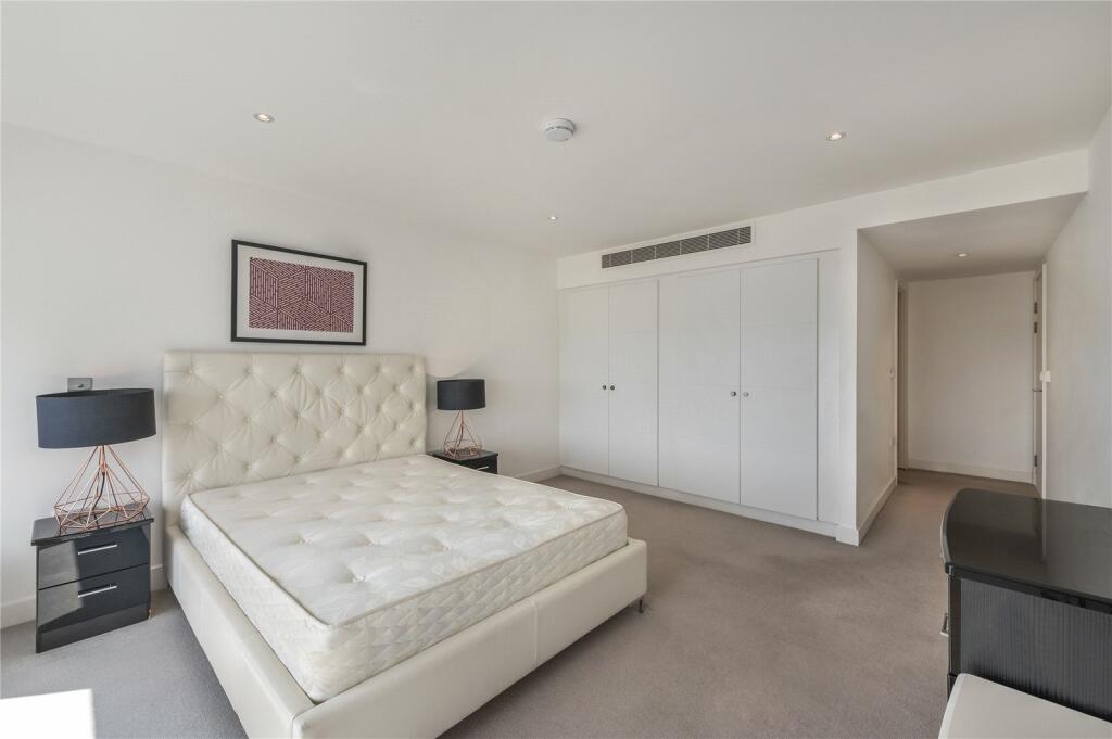 Principal Bedroom Al