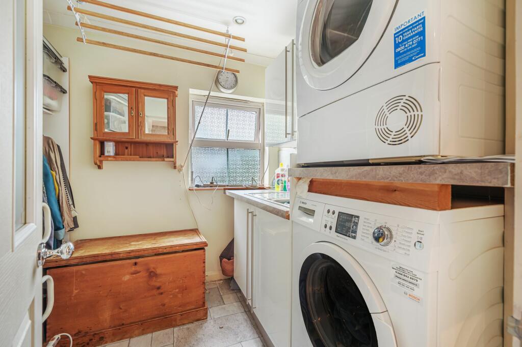 Utility Room (1)