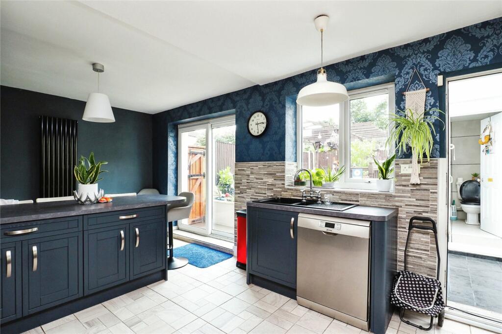 Fitted Kitchen