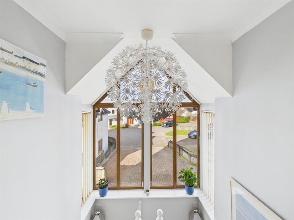 Hallway feature window