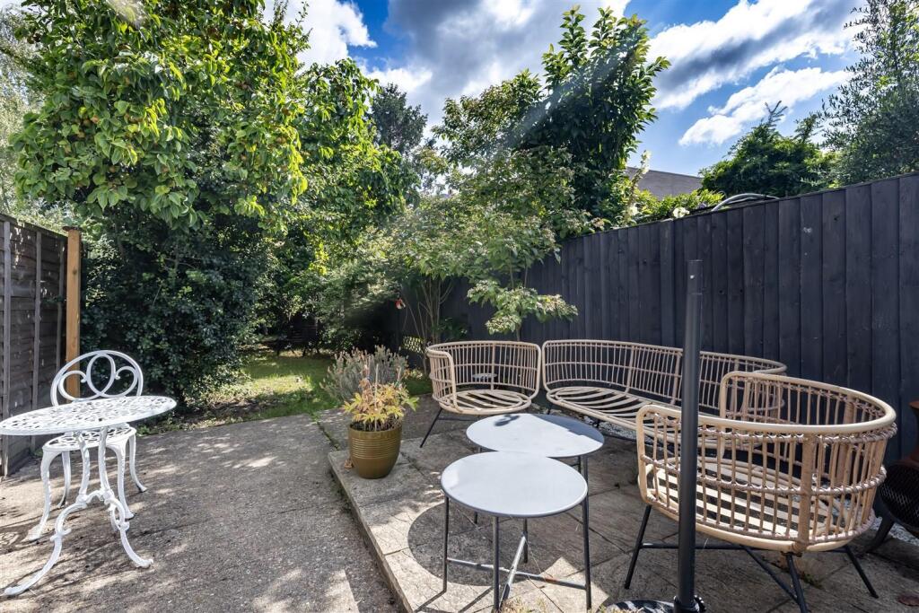 30 St Johns Road (22).jpg