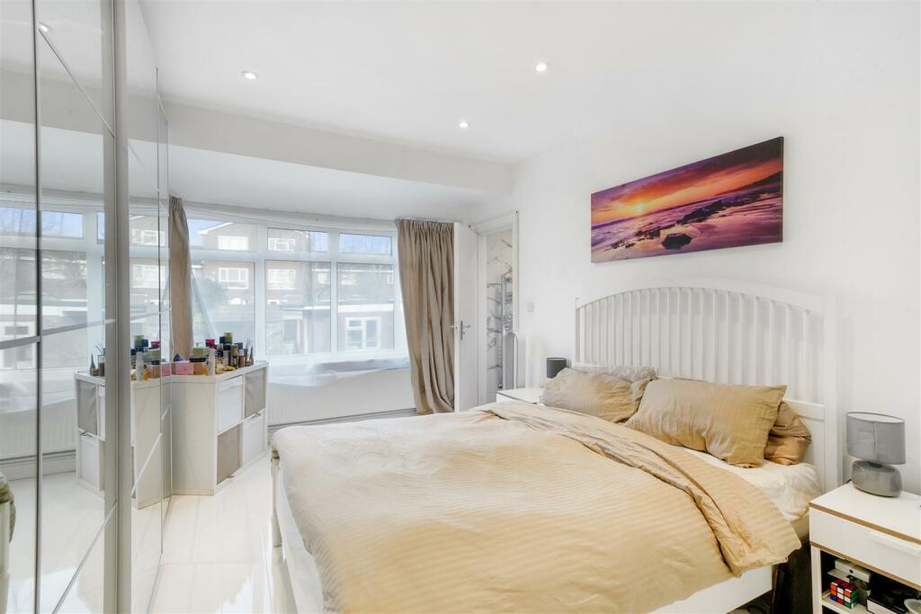 560 Whitton Avenue West - 8FLT90twPnB3LOkKkskr.jpg