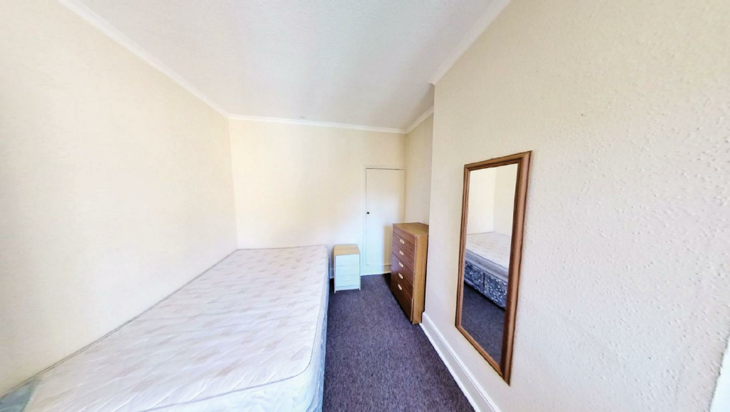 106 LORNE ROAD-05.png