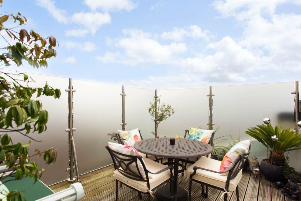 77425_First-Second-Floor-Flat (24)_low.jpg