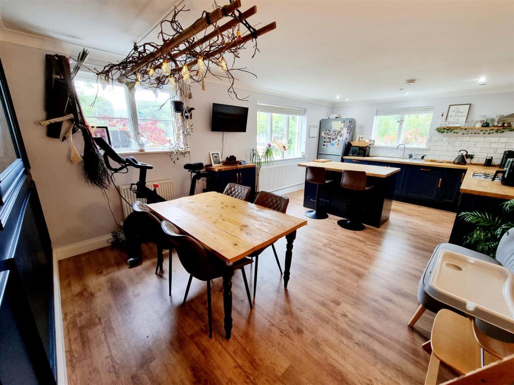 Dining Room / Kitchen