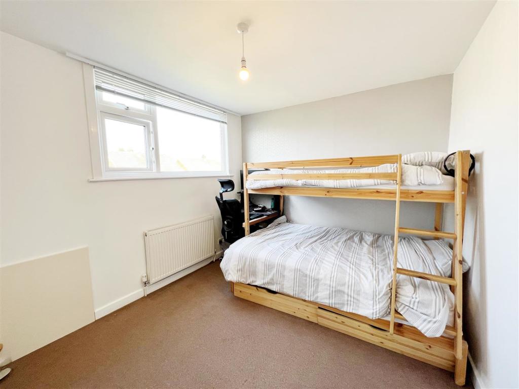 Bedroom 2.jpg