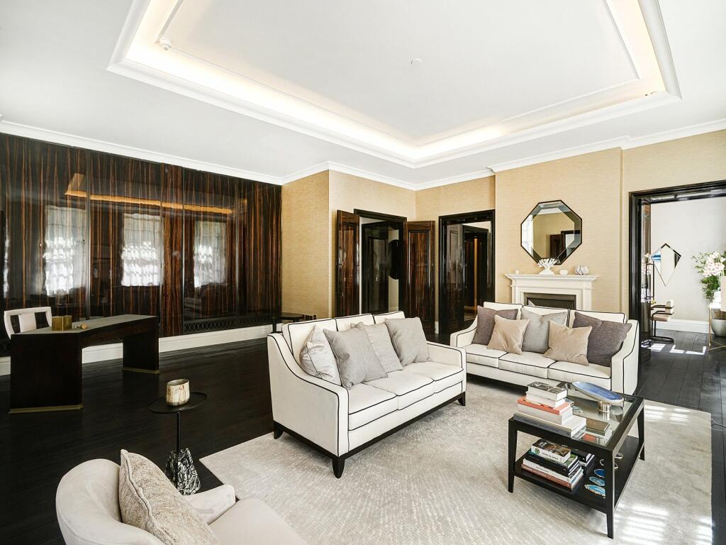Corinthia Residences
