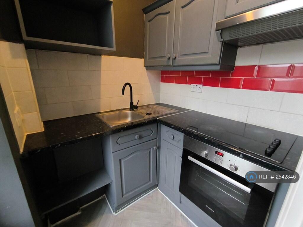 Kitchen Alternate View