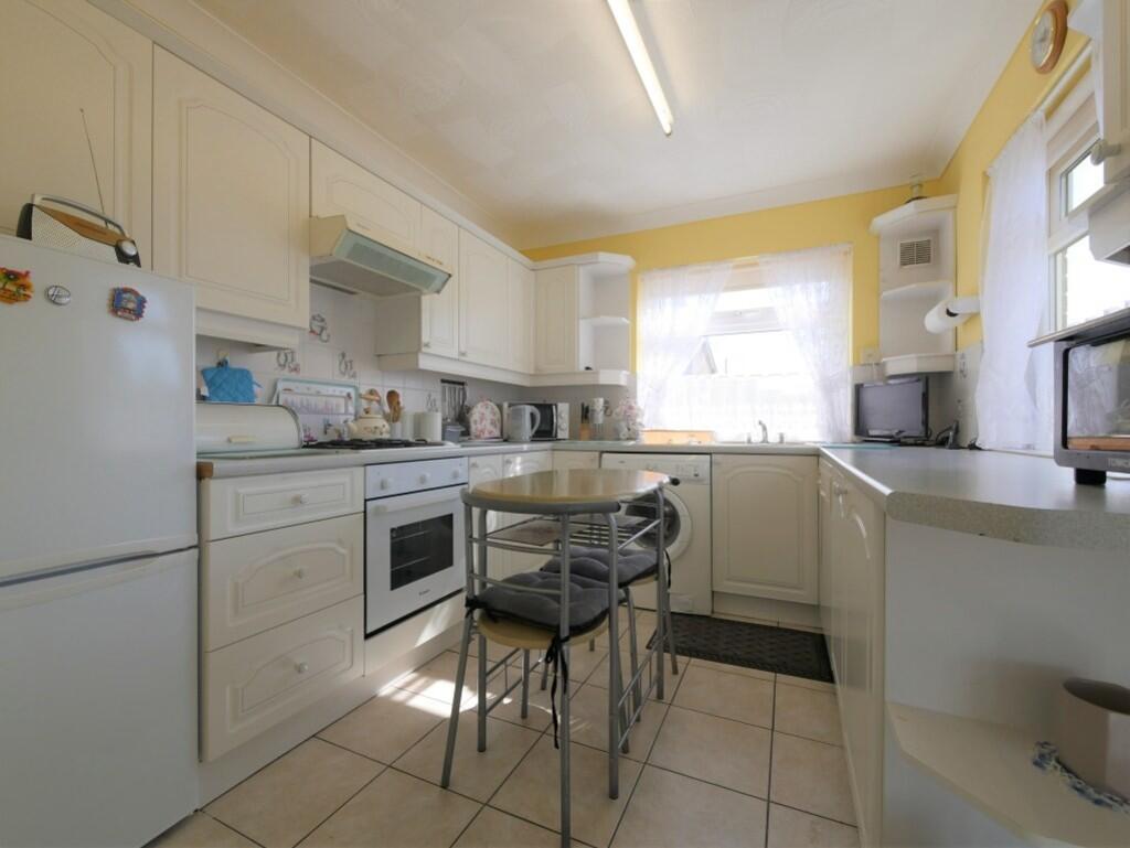 KITCHEN BREAKFAST...