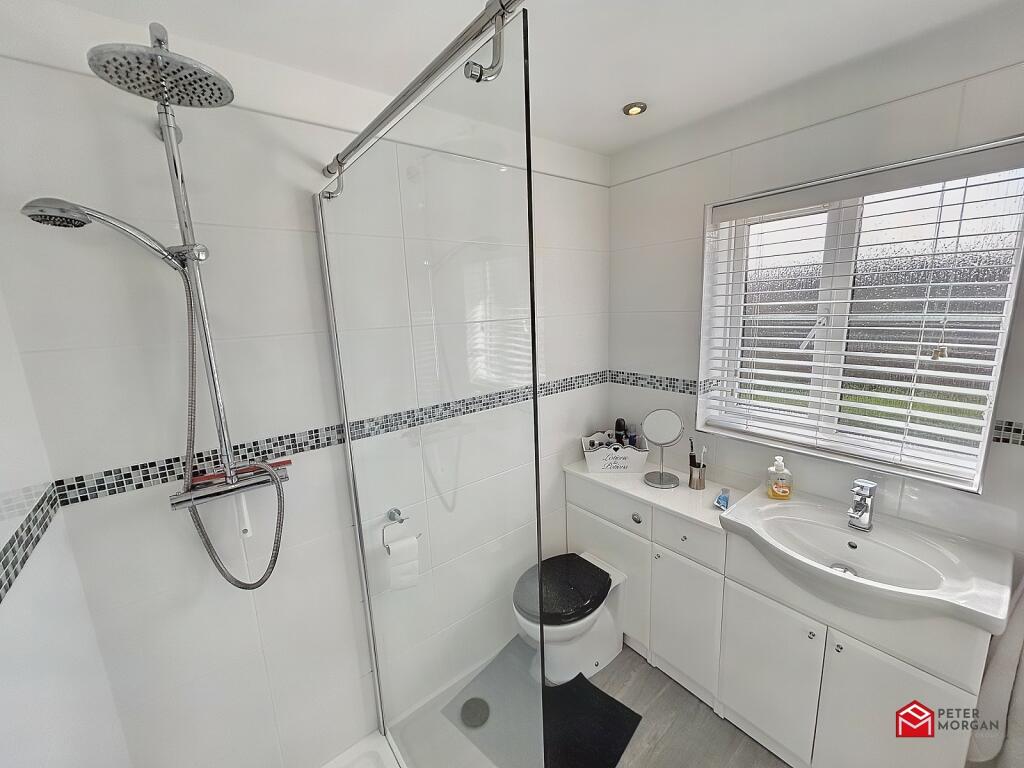 En-suite shower room
