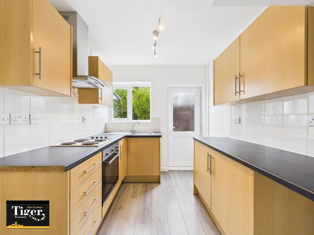 CAM03440G0-PR0422...