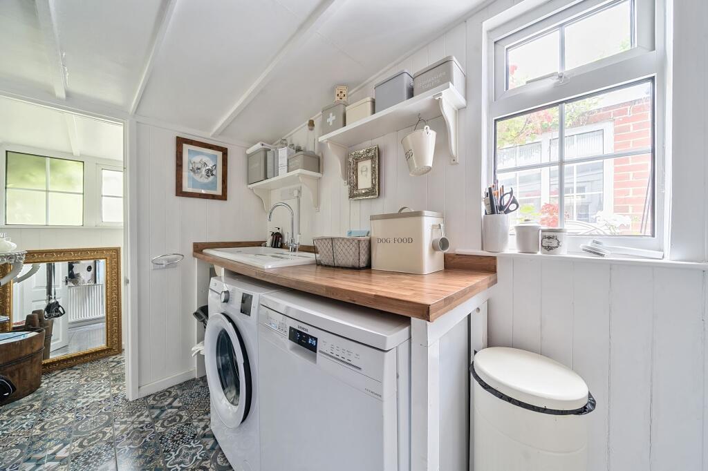Utility Room (1)