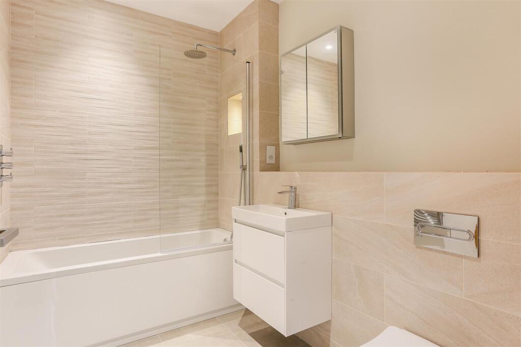 1469541018 - The Works, High Steet, KT1718.jpg