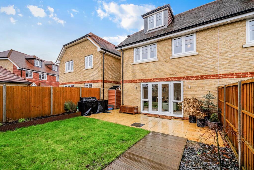 ALL SAINTS GARDENS (8).jpg