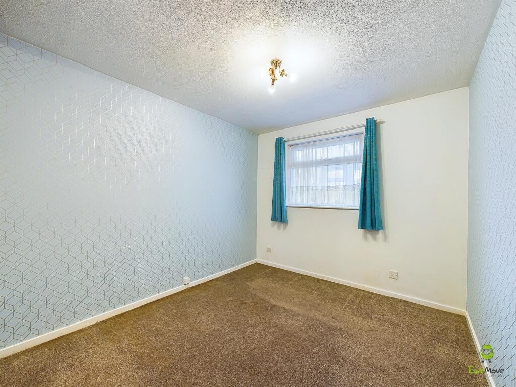 CAM03418G0-PR0180-STILL004