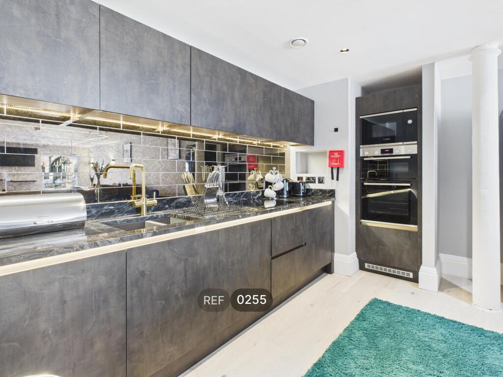 Kitchen / Living area