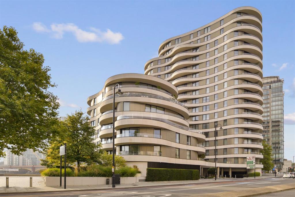 Apartment W703, Riverwalk, 161 Millbank (28).jpg