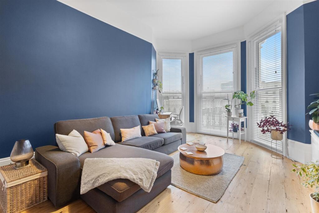 living room #5.jpg
