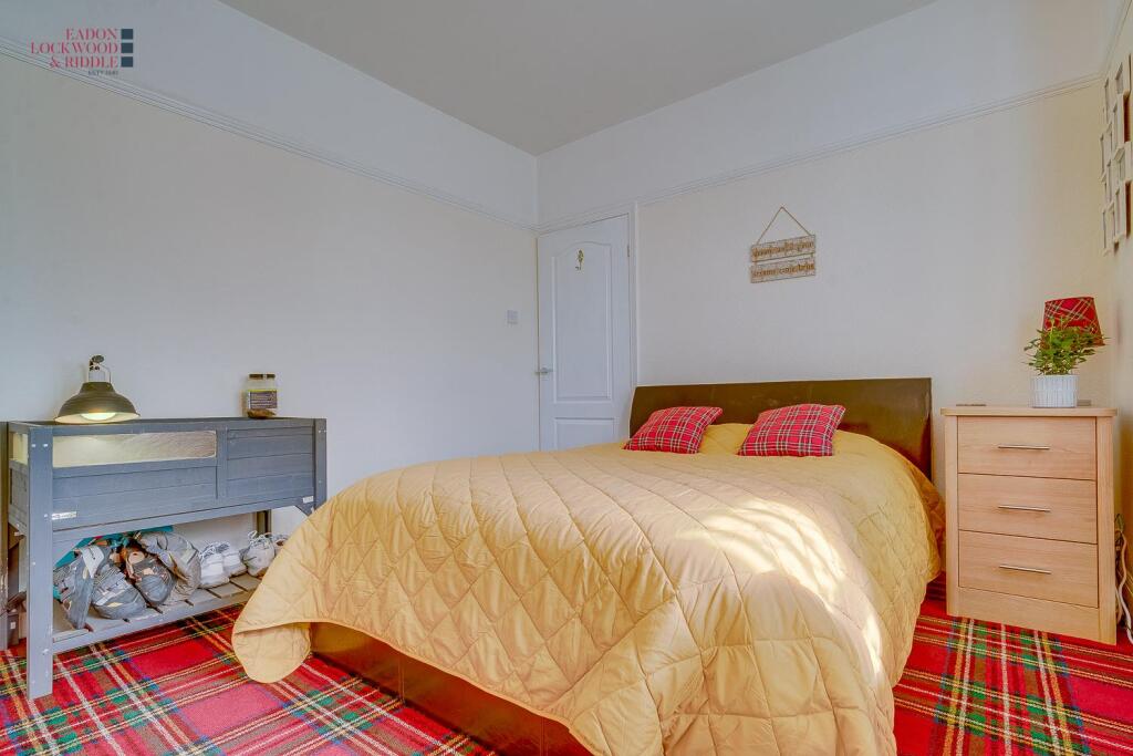 Bedroom 2.2.jpg