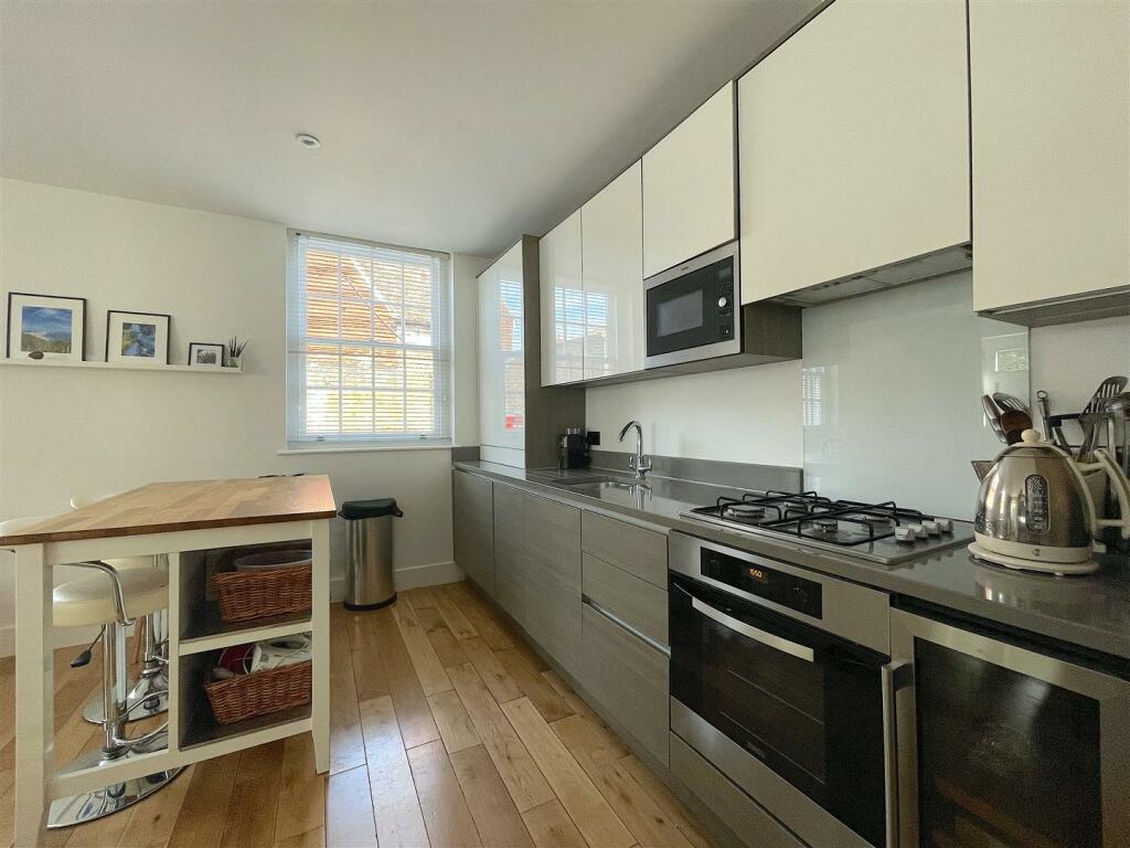 Kitchen (1).jpeg