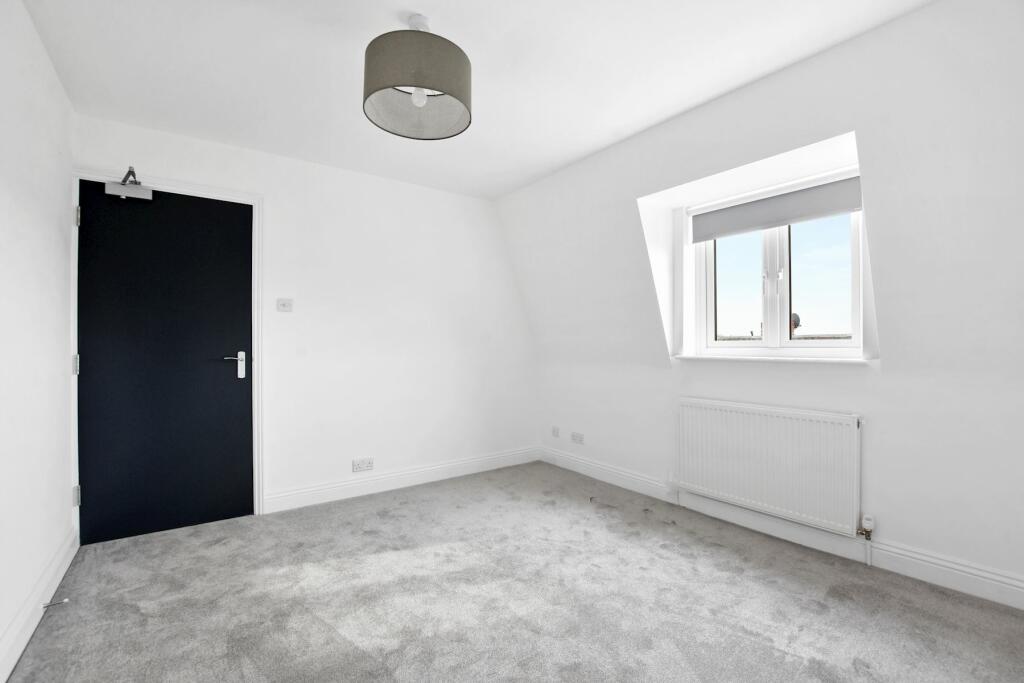 04-e7feGCHAM - 24A Oakleigh Court - Bedroom 2 -...