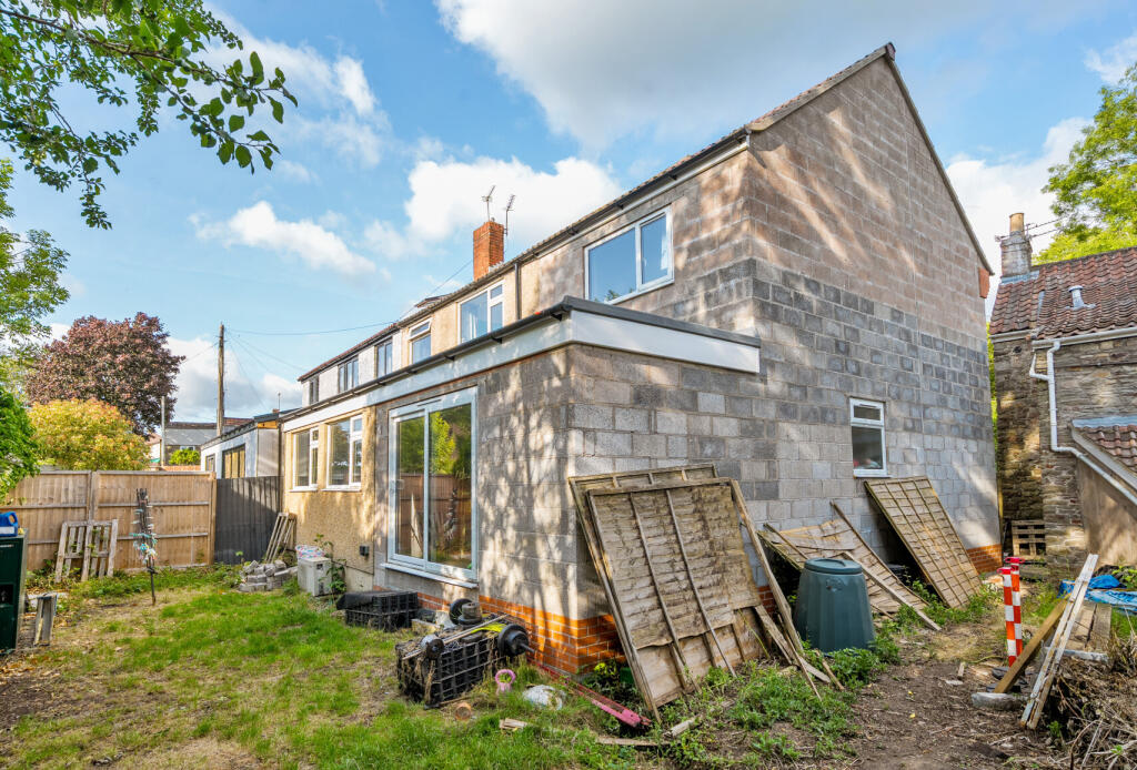 1301763-12-684875...