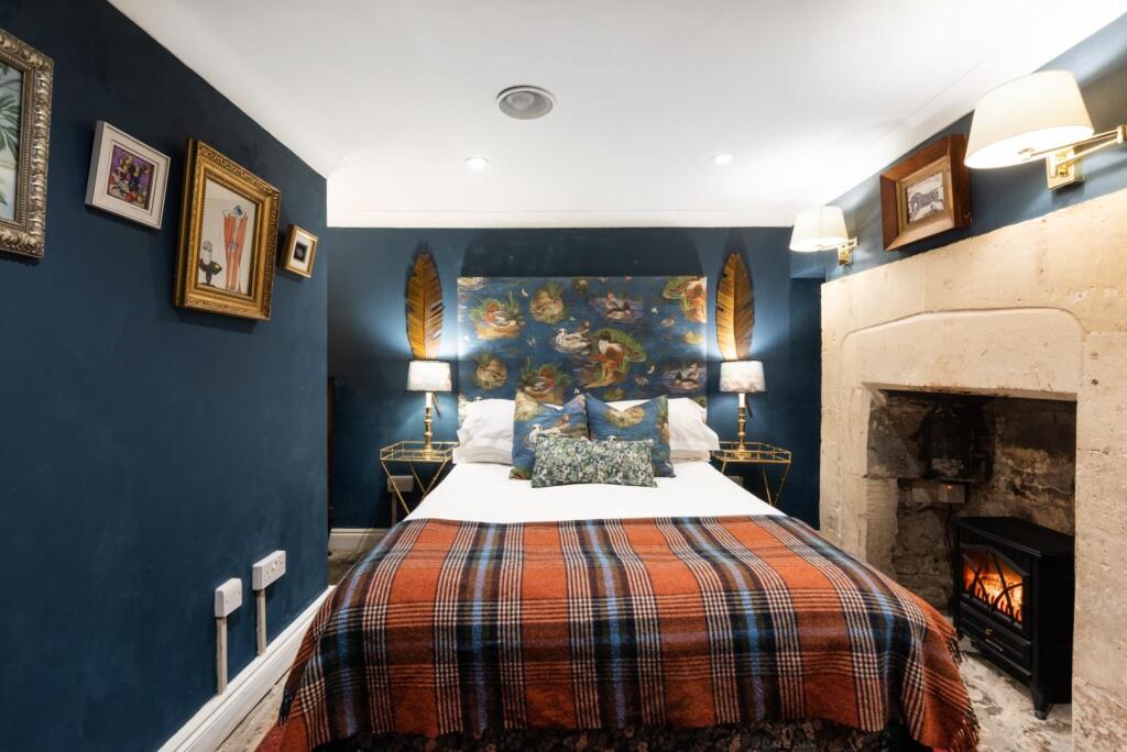 11a Claverton Buildings, Bath, BA2 4lD-5.jpg