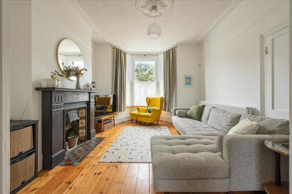 Second Avenue E12