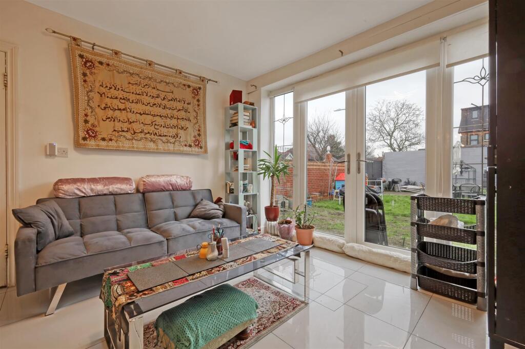 Kitchen/Sitting Room