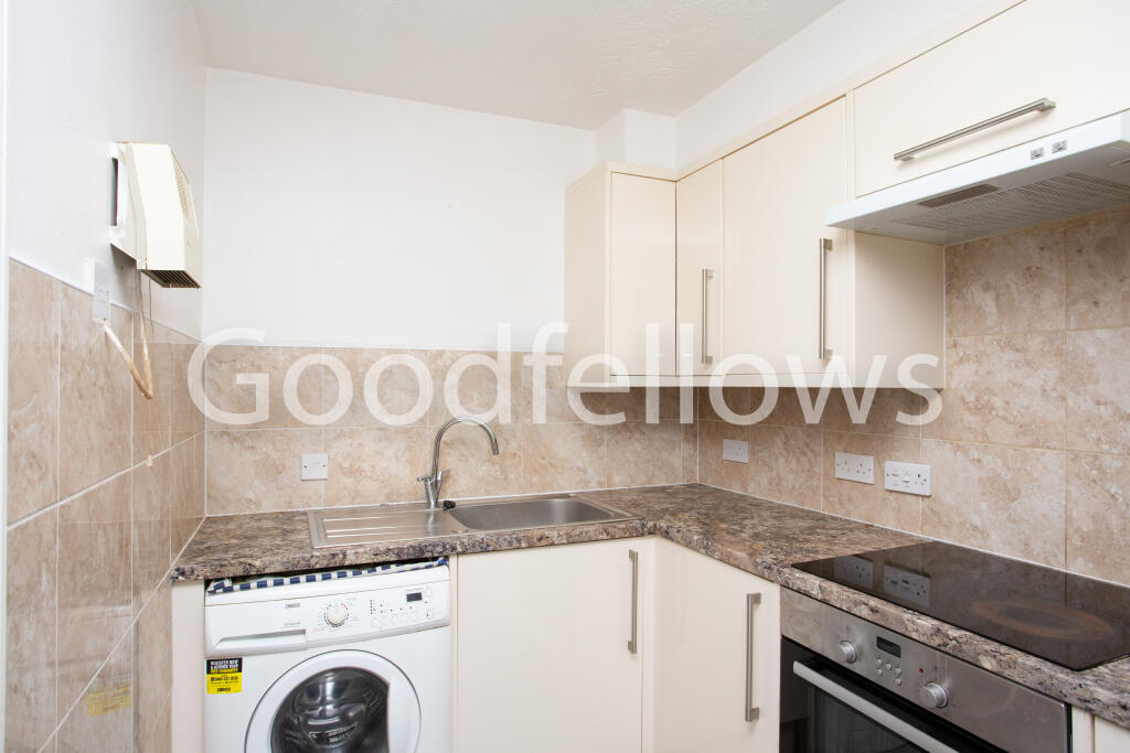 23 Regis Court-15.jp