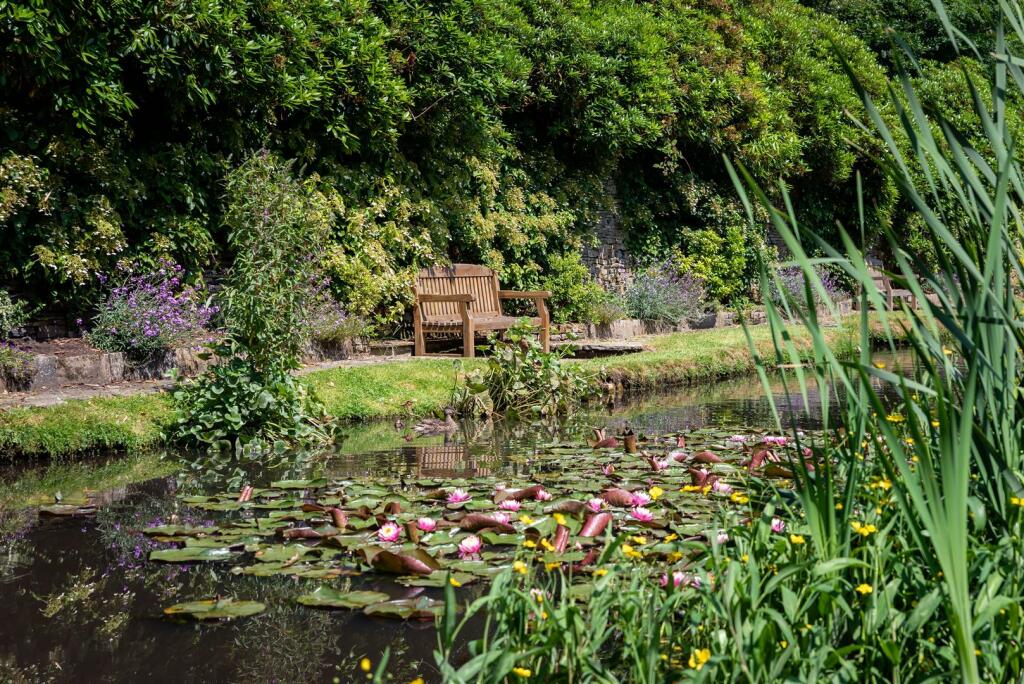 GARDENS