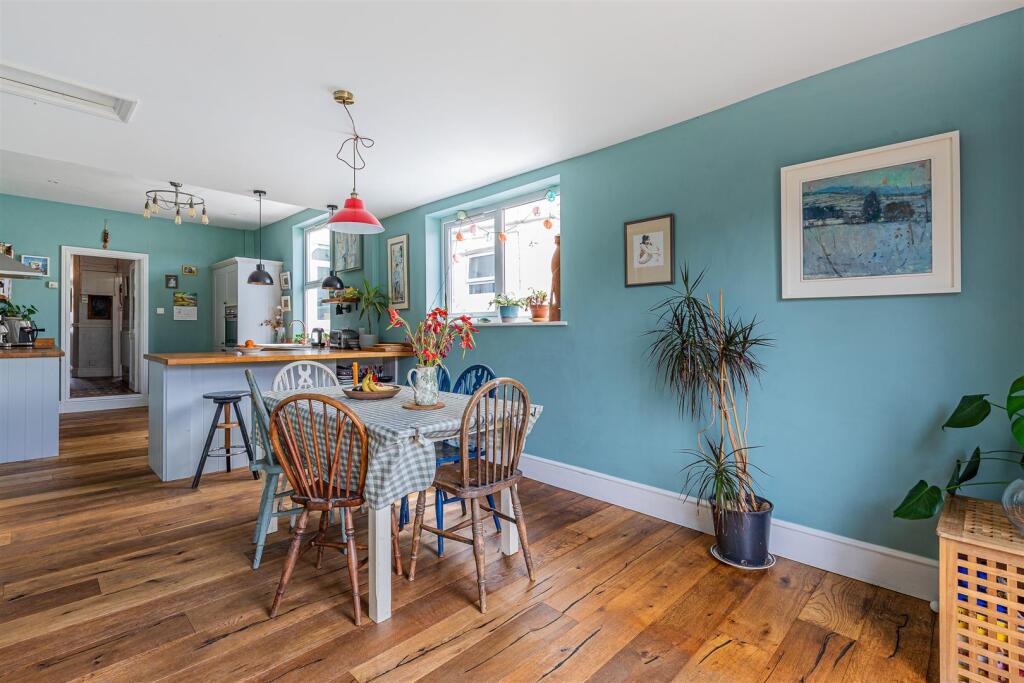 Edington Avenue 15-15.jpg