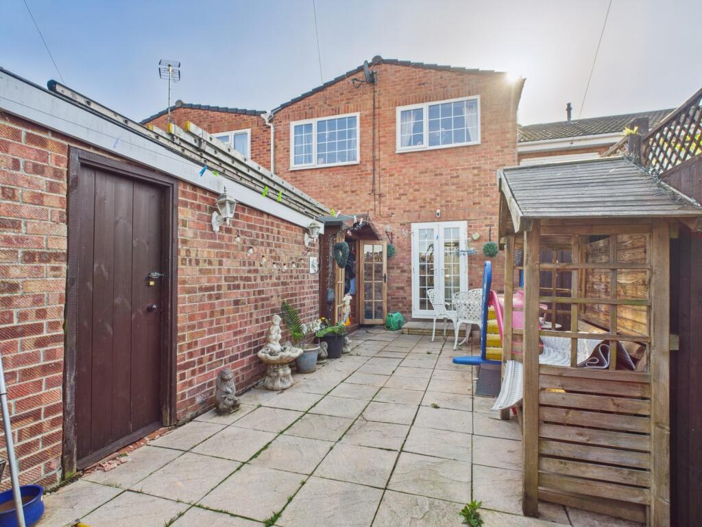 CAM02023G0-PR0131-STILL015