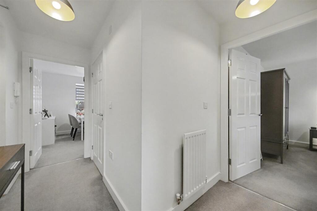 Hallway.jpg
