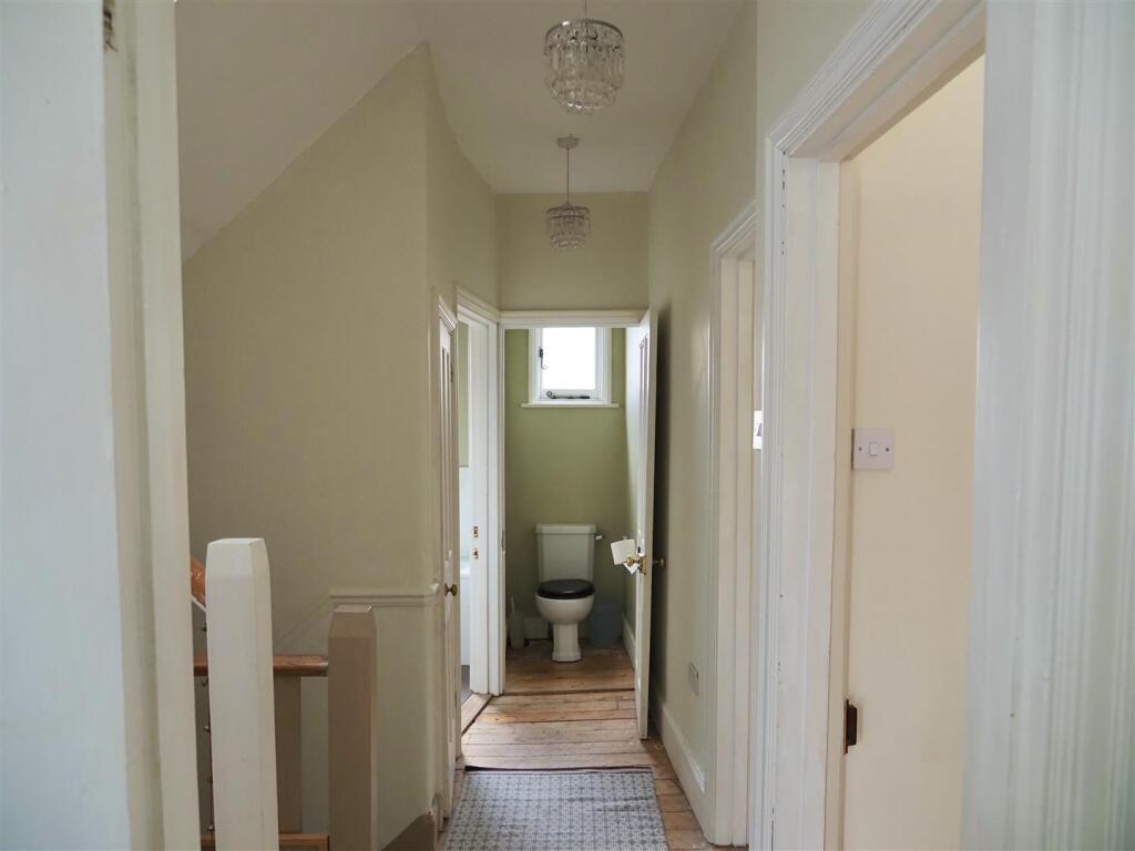 Clevedon Road SE20 7QQ - 12 of 46.jpeg