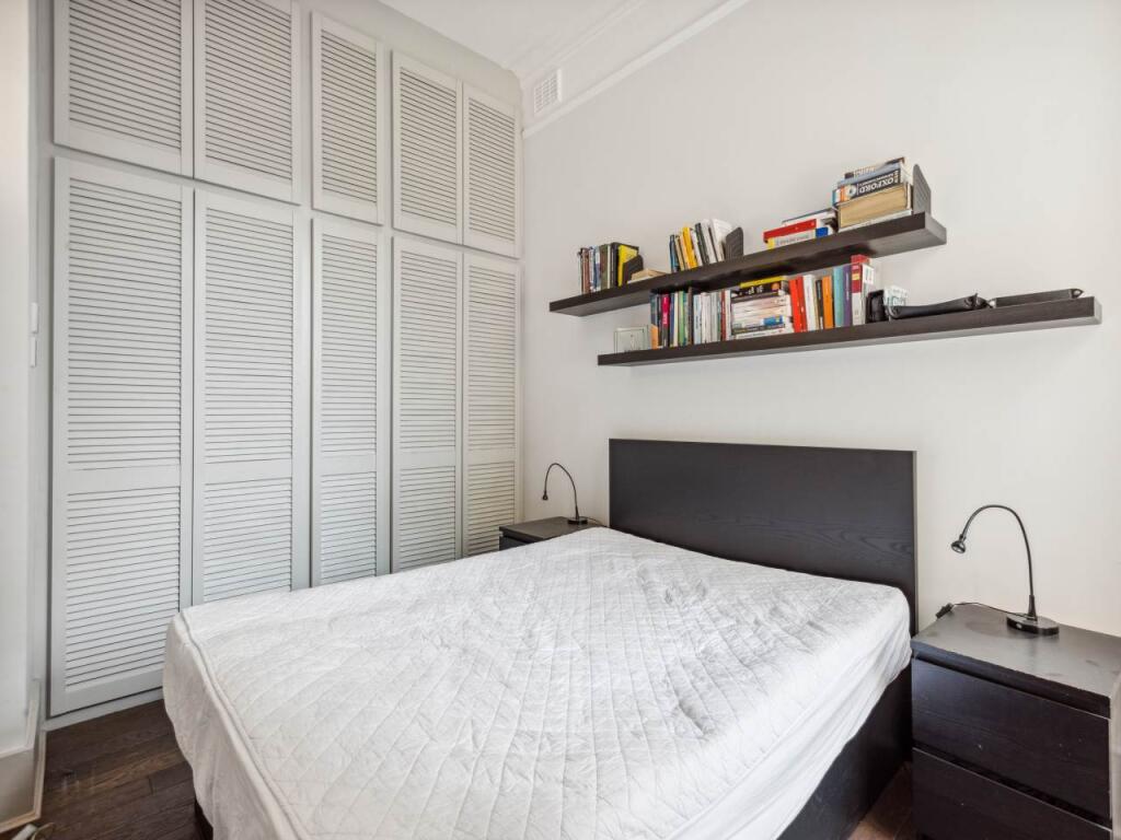 F2, 44 ONGAR ROAD, S