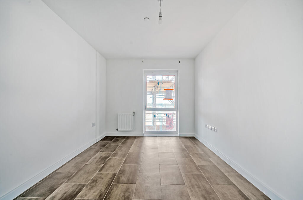 1317845-7-6864273...