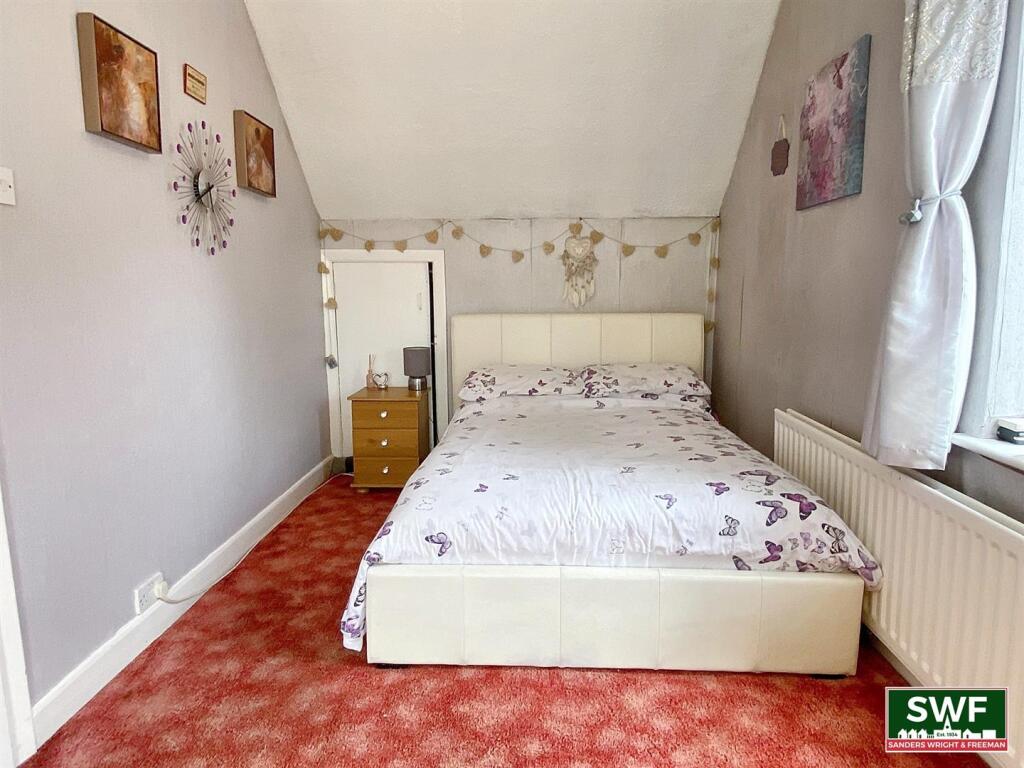 Bedroom2.jpg