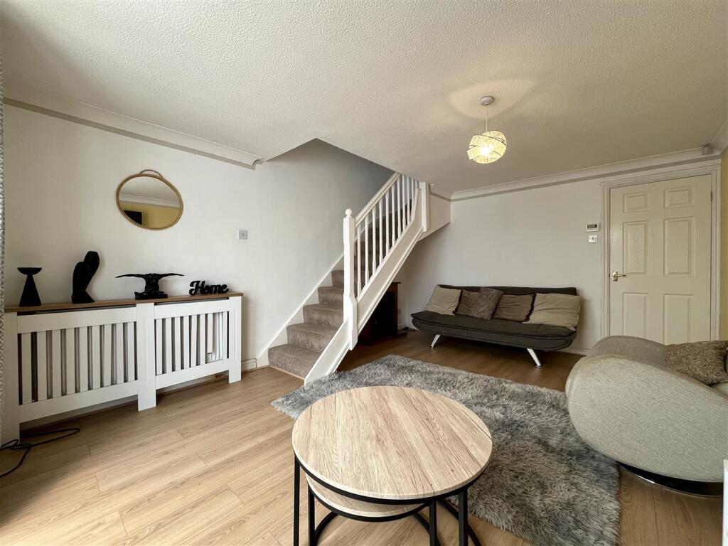 Living Room Aspect 3