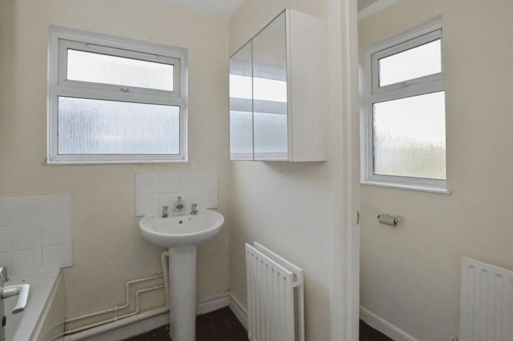 Flat A and B, 26 Stanmer Street, Battersea, London SW11 3EG