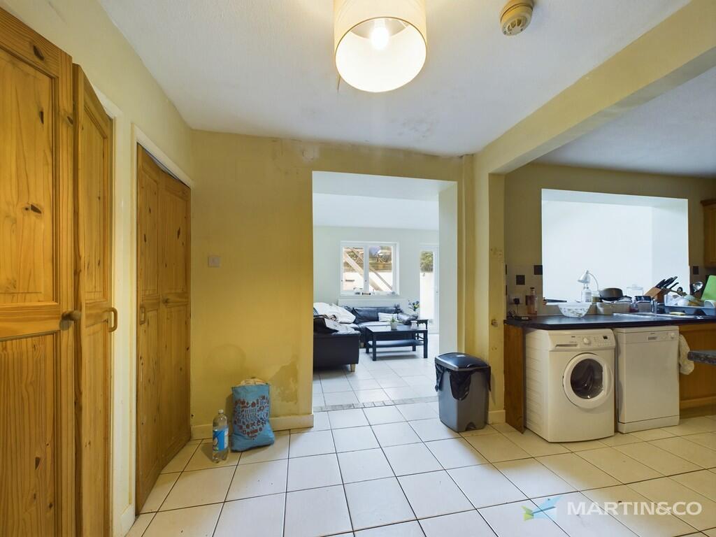 CAM02318G0-PR0311...